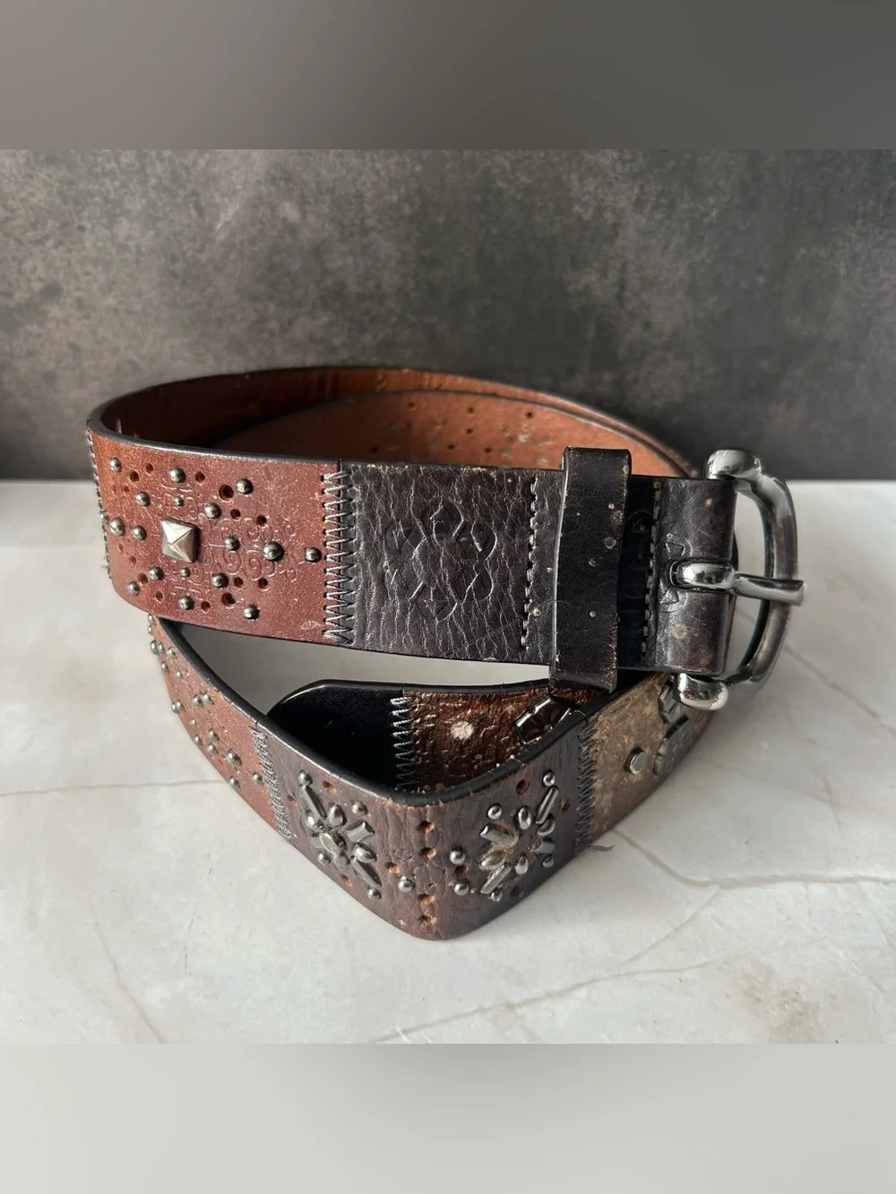 Fossil Vintage Brown Leather Studded Belt with Silver Buckle